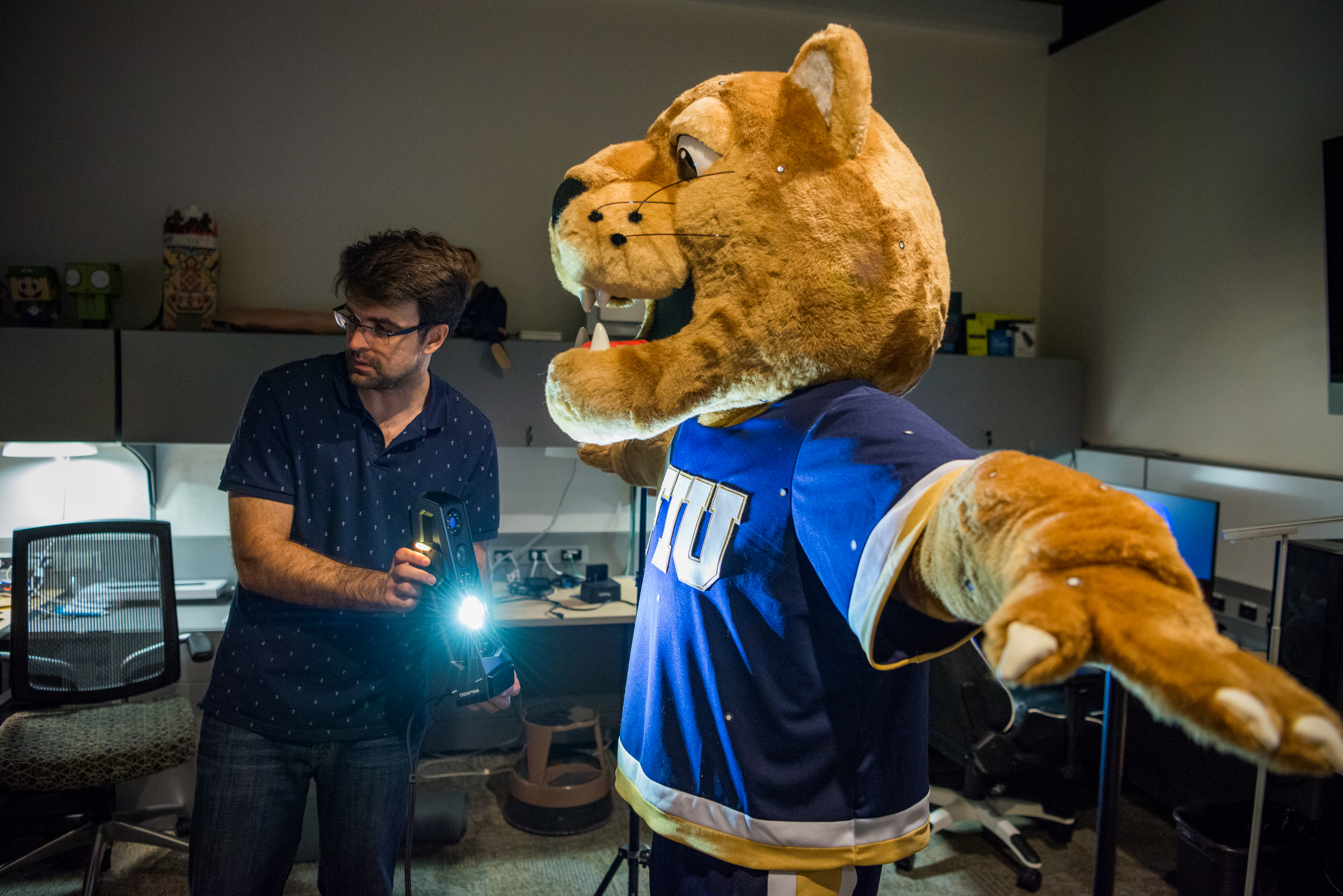 Roary being scanned
